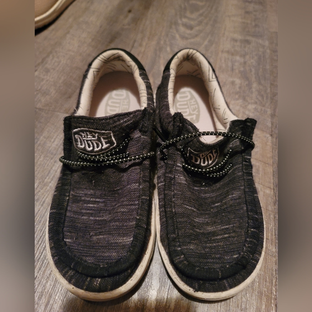 Hey Dude Kids Black Shoes Size TD13